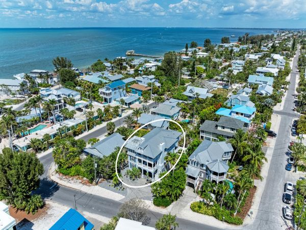 Anna Maria Vacation Home Almost on the Beach!