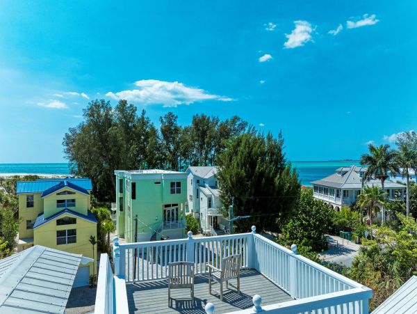 Anna Maria Vacation Home Almost on the Beach!