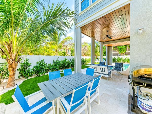 Anna Maria Vacation Home Almost on the Beach!
