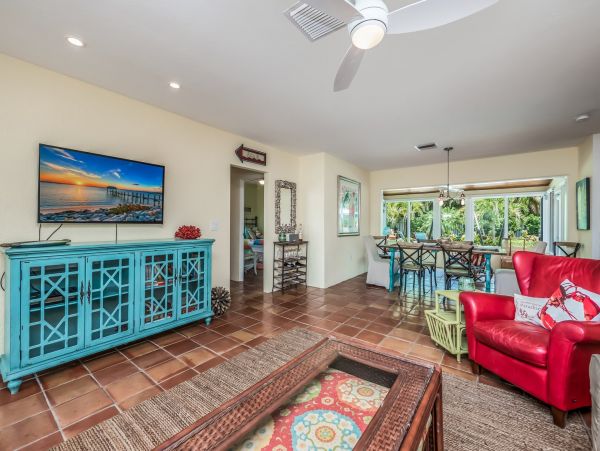 Anna Maria Vacation Rental Just Over Block to the Beach