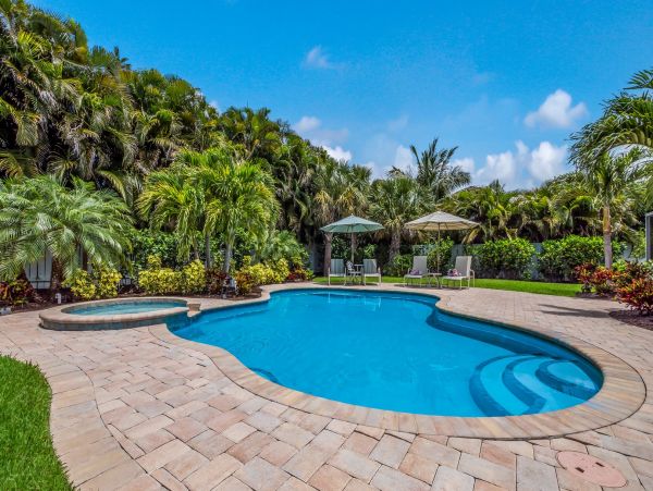 Anna Maria Vacation Rental Just Over Block to the Beach