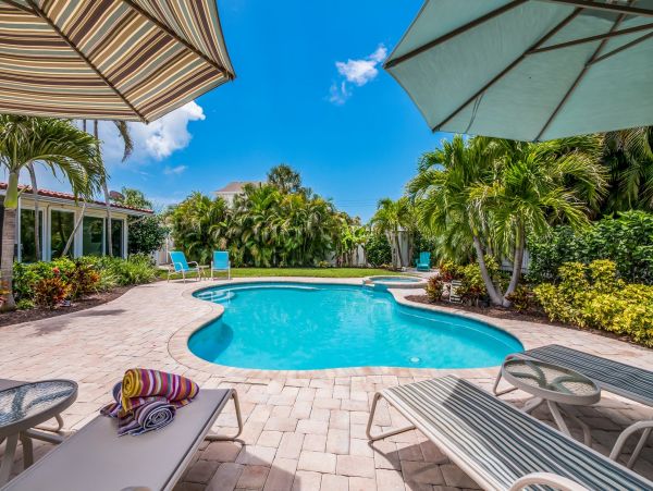 Anna Maria Vacation Rental Just Over Block to the Beach