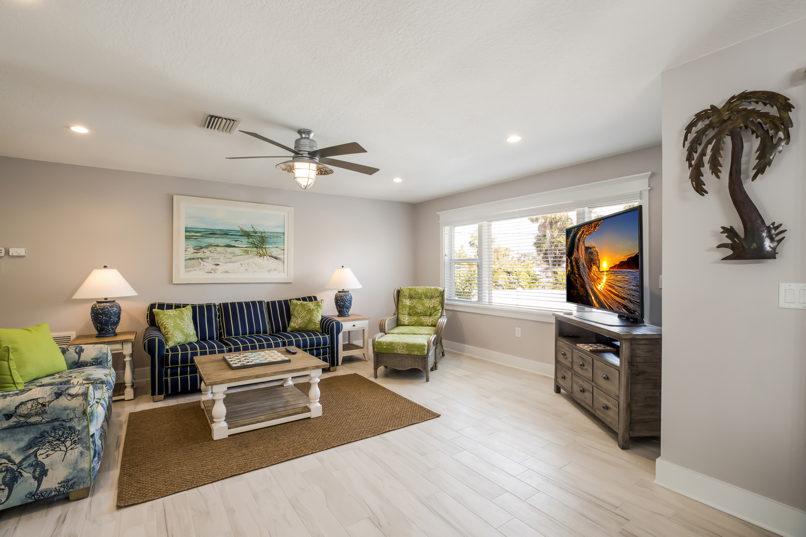 Holmes Beach Vacation Duplex Two Bedroom Walk to Beach