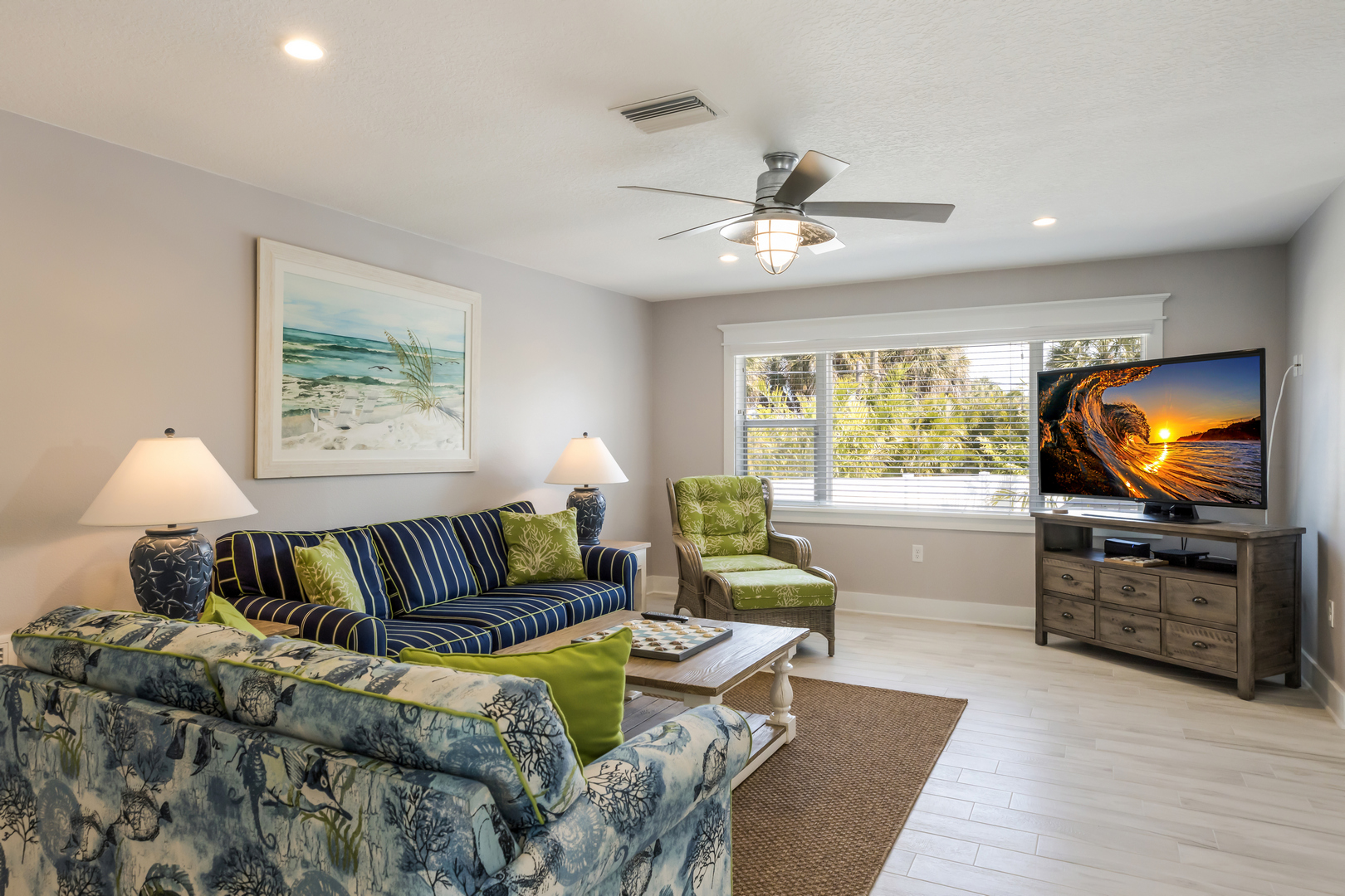 Holmes Beach Vacation Duplex Two Bedroom Walk to Beach