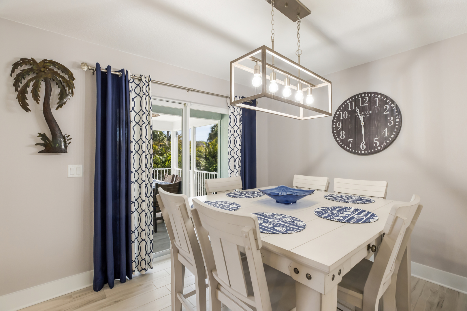 Holmes Beach Vacation Duplex Two Bedroom Walk to Beach