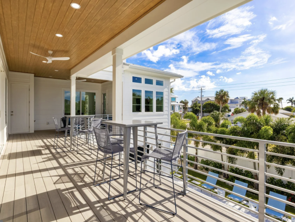 Anna Maria Island Vacation Rental - Holmes Beach Luxury Home