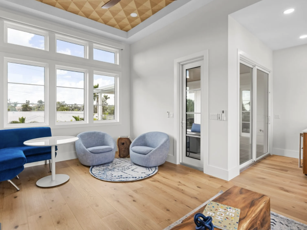 Anna Maria Island Vacation Rental - Holmes Beach Luxury Home
