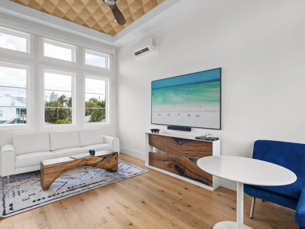 Anna Maria Island Vacation Rental - Holmes Beach Luxury Home