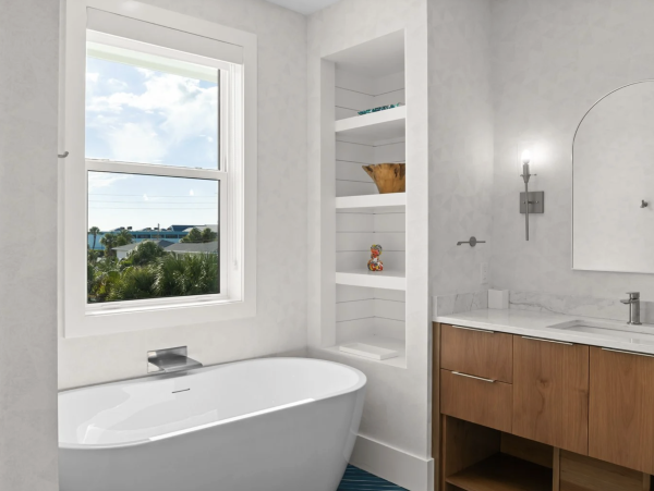 Anna Maria Island Vacation Rental - Holmes Beach Luxury Home