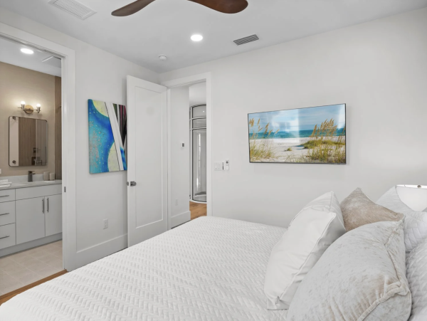 Anna Maria Island Vacation Rental - Holmes Beach Luxury Home