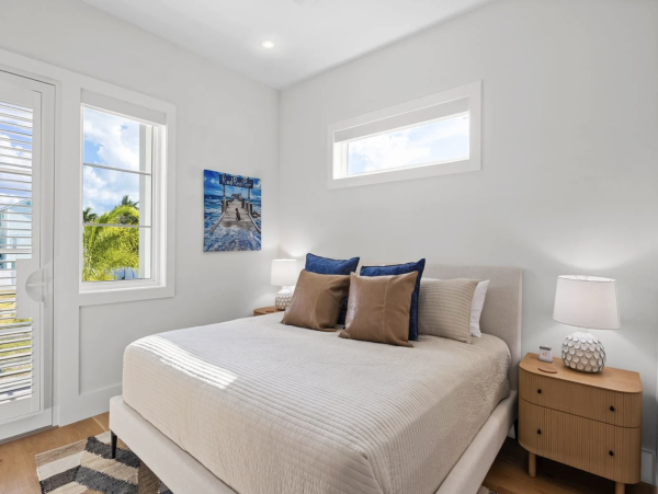 Anna Maria Island Vacation Rental - Holmes Beach Luxury Home