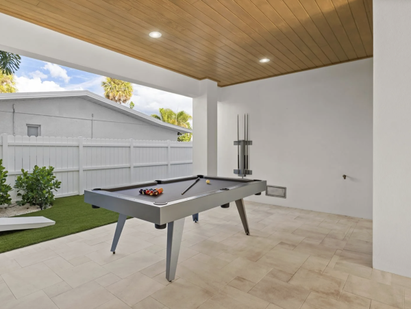 Anna Maria Island Vacation Rental - Holmes Beach Luxury Home