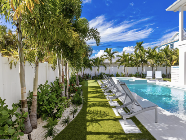 Anna Maria Island Vacation Rental - Holmes Beach Luxury Home