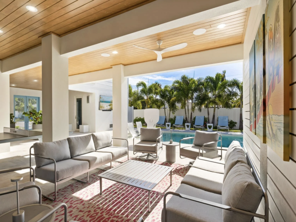 Anna Maria Island Vacation Rental - Holmes Beach Luxury Home