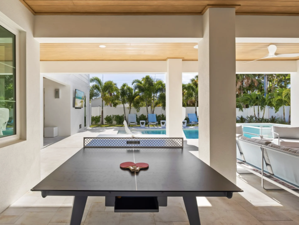 Anna Maria Island Vacation Rental - Holmes Beach Luxury Home