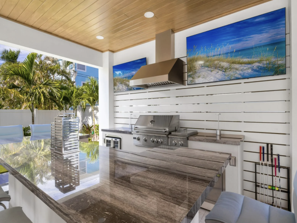 Anna Maria Island Vacation Rental - Holmes Beach Luxury Home