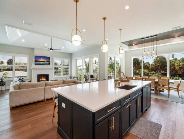 Anna Maria Luxury 4 Bedrooms, 5 Minute Walk to Beach