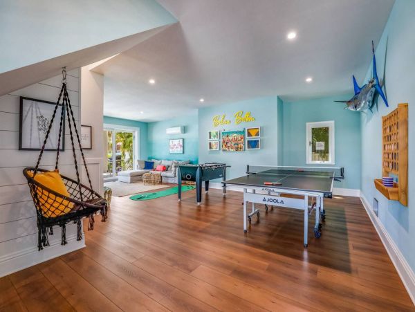 Anna Maria Luxury 4 Bedrooms, 5 Minute Walk to Beach