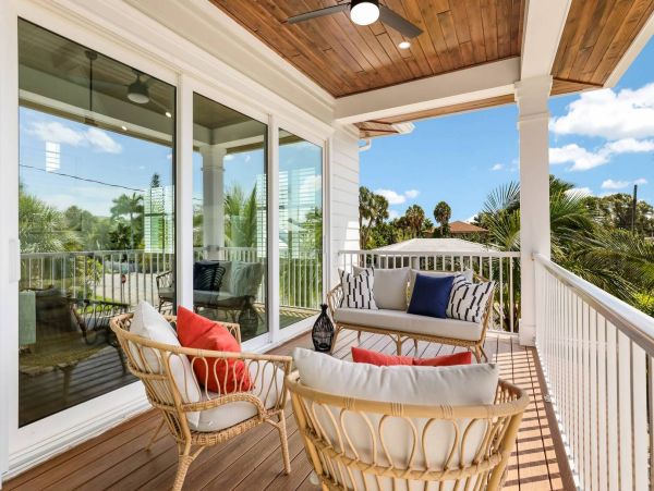 Anna Maria Luxury 4 Bedrooms, 5 Minute Walk to Beach