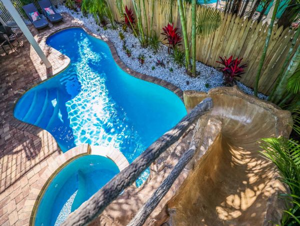 Six Bedroom Luxury Holmes Beach Villa