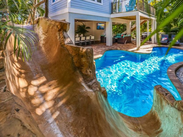 Six Bedroom Luxury Holmes Beach Villa