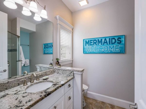 Six Bedroom Luxury Holmes Beach Villa