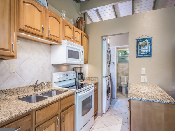 Walk to Beach Anna Maria Vacation Duplex