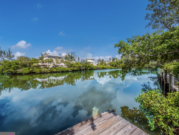 Walk to Beach Anna Maria Vacation Duplex