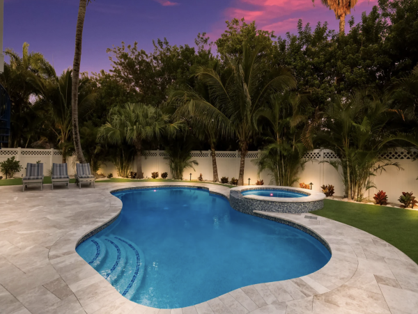 Anna Maria Four Bedroom Home with Pool & Spa 1.5 Blocks to Beach