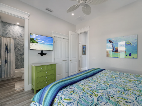Anna Maria Four Bedroom Home with Pool & Spa 1.5 Blocks to Beach