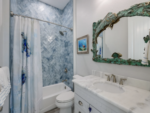 Anna Maria Four Bedroom Home with Pool & Spa 1.5 Blocks to Beach