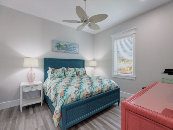 Anna Maria Four Bedroom Home with Pool & Spa 1.5 Blocks to Beach