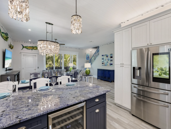 Anna Maria Four Bedroom Home with Pool & Spa 1.5 Blocks to Beach