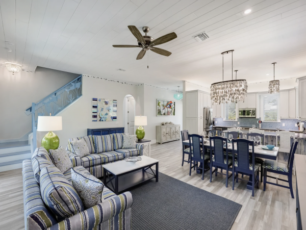 Anna Maria Four Bedroom Home with Pool & Spa 1.5 Blocks to Beach