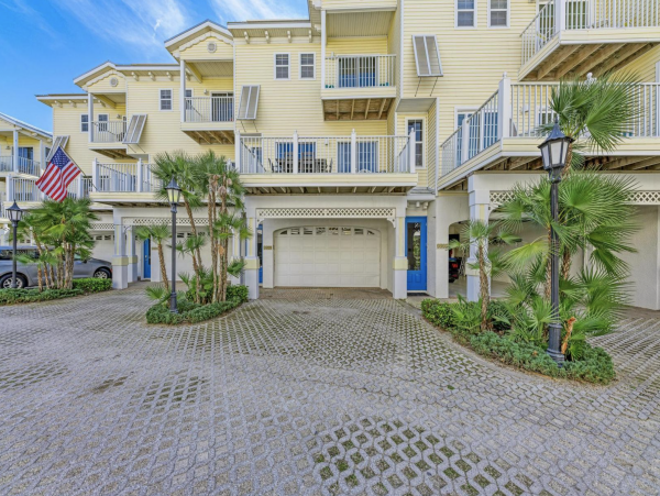 Bradenton Beach Vacation Rental Between the Gulf & the Bay