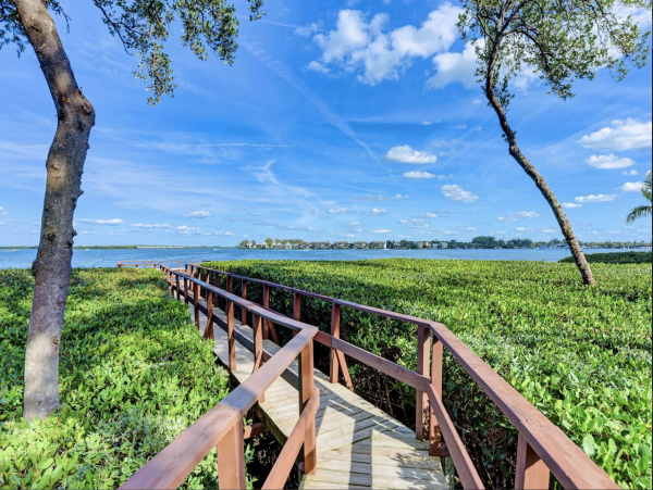 Bradenton Beach Vacation Rental Between the Gulf & the Bay