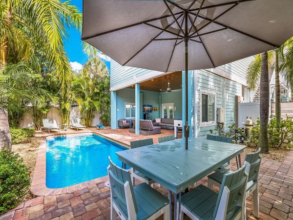Steps to Beach Anna Maria Island Vacation Pool Home