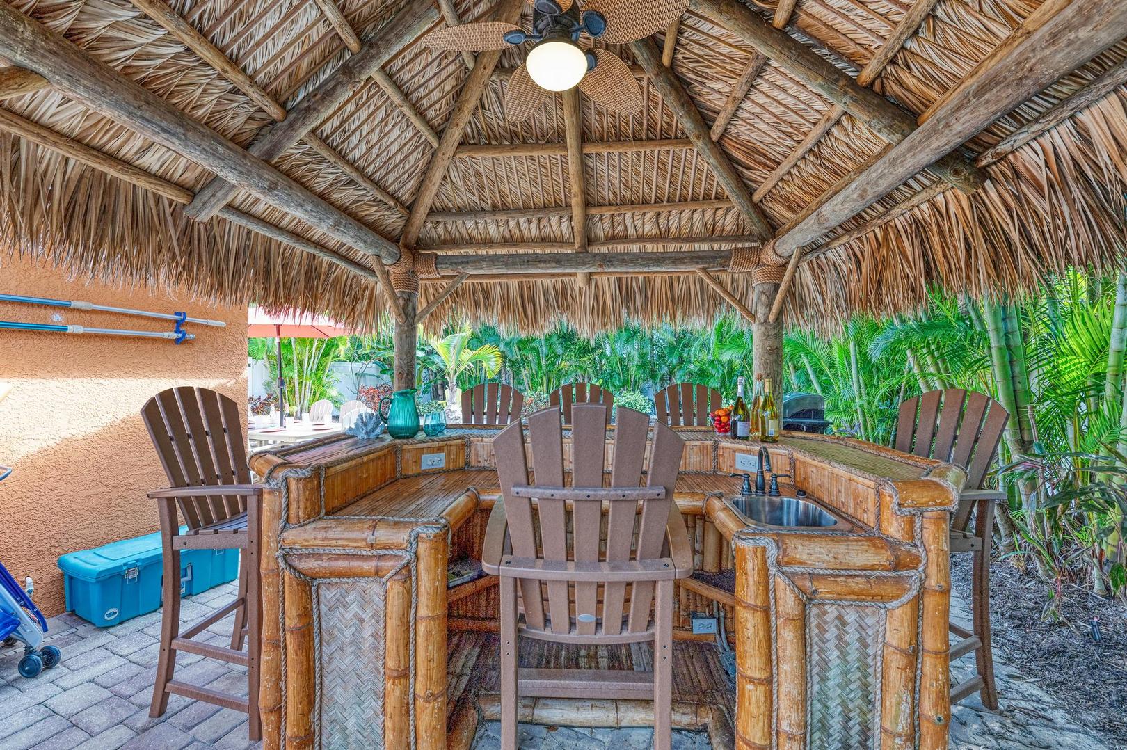 Three Bedroom Adorable Vacation Home In Holmes Beach