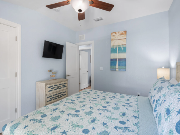 Three Bedroom Adorable Vacation Home In Anna Maria Island Private Pool