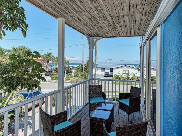 Bay View Villa Across the Steet From The Sand