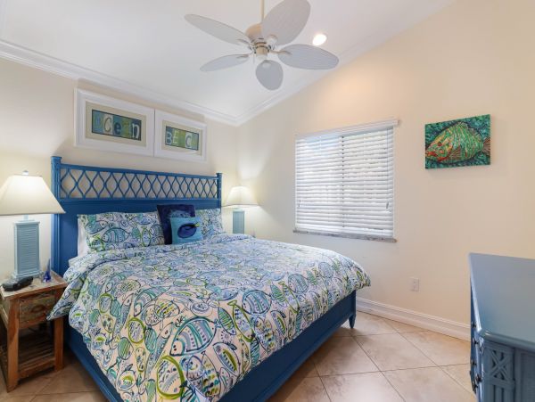 Beautiful 4 Bedroom Home with Pool & Short Walk to Beach