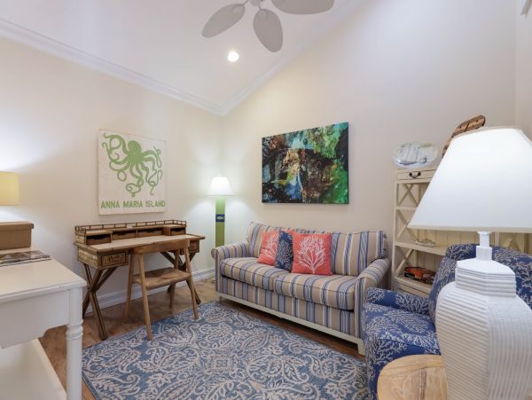 Beautiful 4 Bedroom Home with Pool & Short Walk to Beach