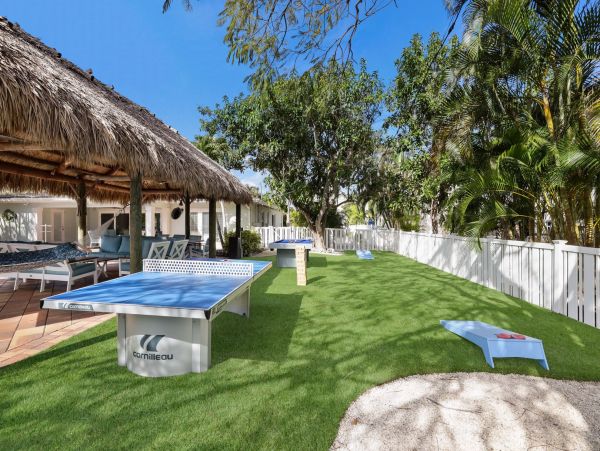 Waterside Vacation Home One Block to The Beach