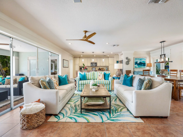 Waterside Vacation Home One Block to The Beach