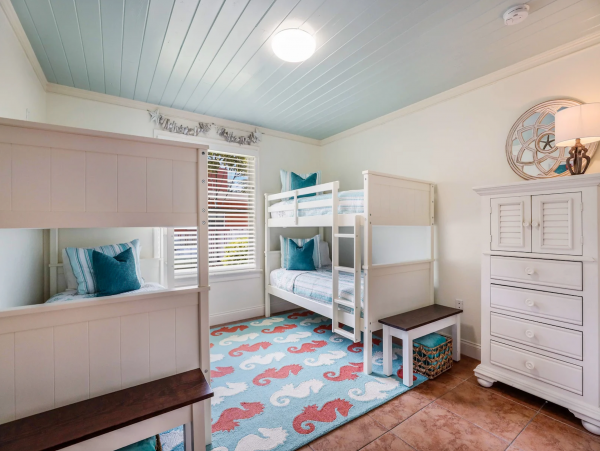 Waterside Vacation Home One Block to The Beach