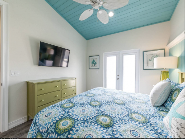 Anna Maria Island Five Bedroom Pool Upscale Vacation Home