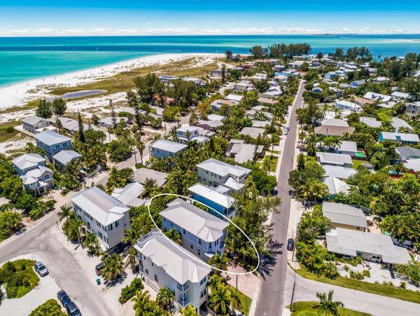 North End Anna Maria Luxury Pool Vacation Home