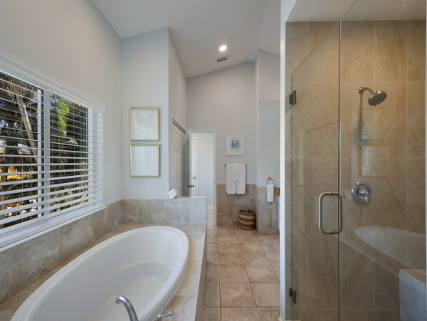 Holmes Beach Four Bedroom Lovely