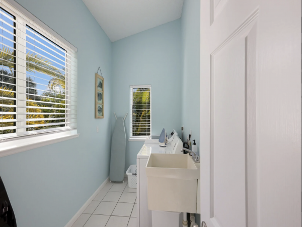 Holmes Beach Four Bedroom Lovely