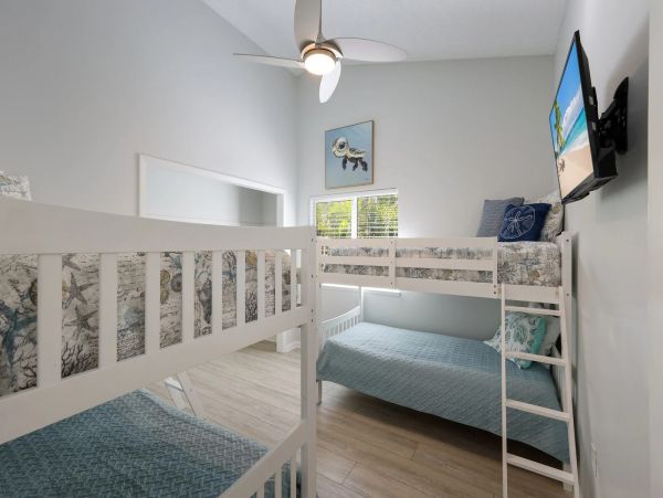 Holmes Beach Four Bedroom Lovely